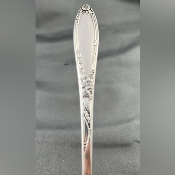 Vintage WM.A. Rogers Meat Fork
Serving Fork - Picture 3 of 3